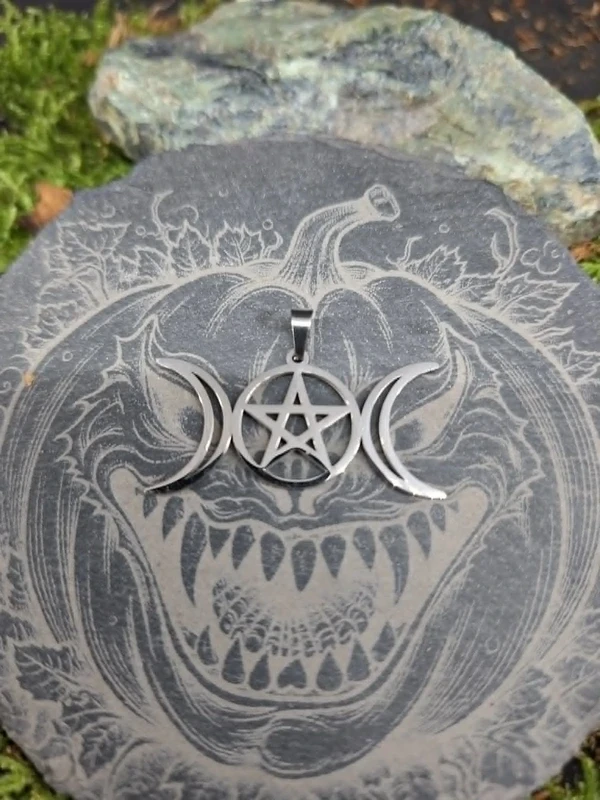 Pendentif triple lune
